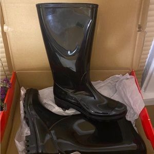 Arizona black rain boots size 9